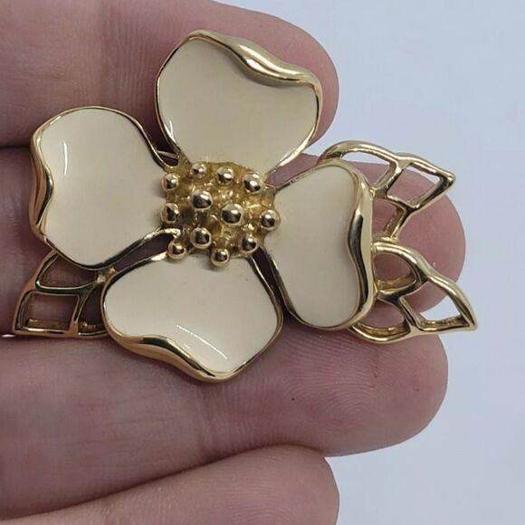 RARES VTG ESTATE SIGNED TRIFARI ENAMELED FLOWER 2" BROOCH EXCELLENT CONDITION - Picture 11 of 12
